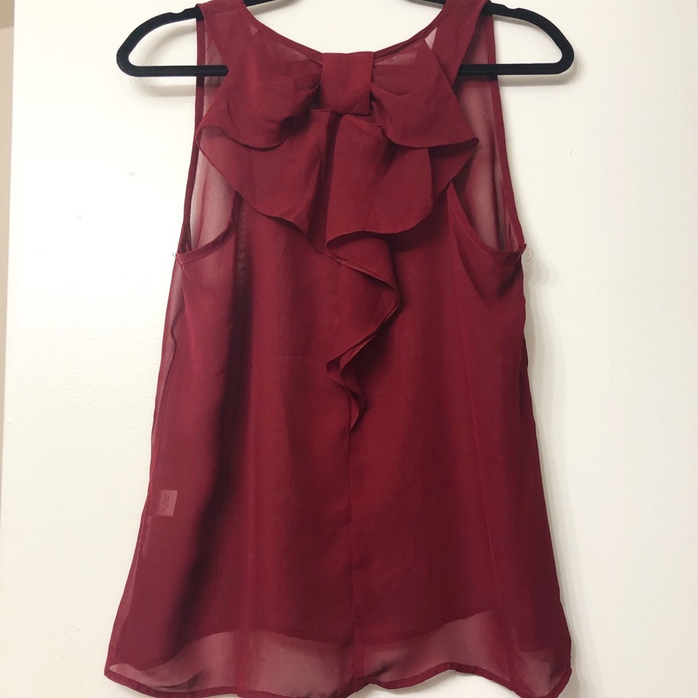 Beautiful Burgundy Top, with a Bow Design Back ❤️✨